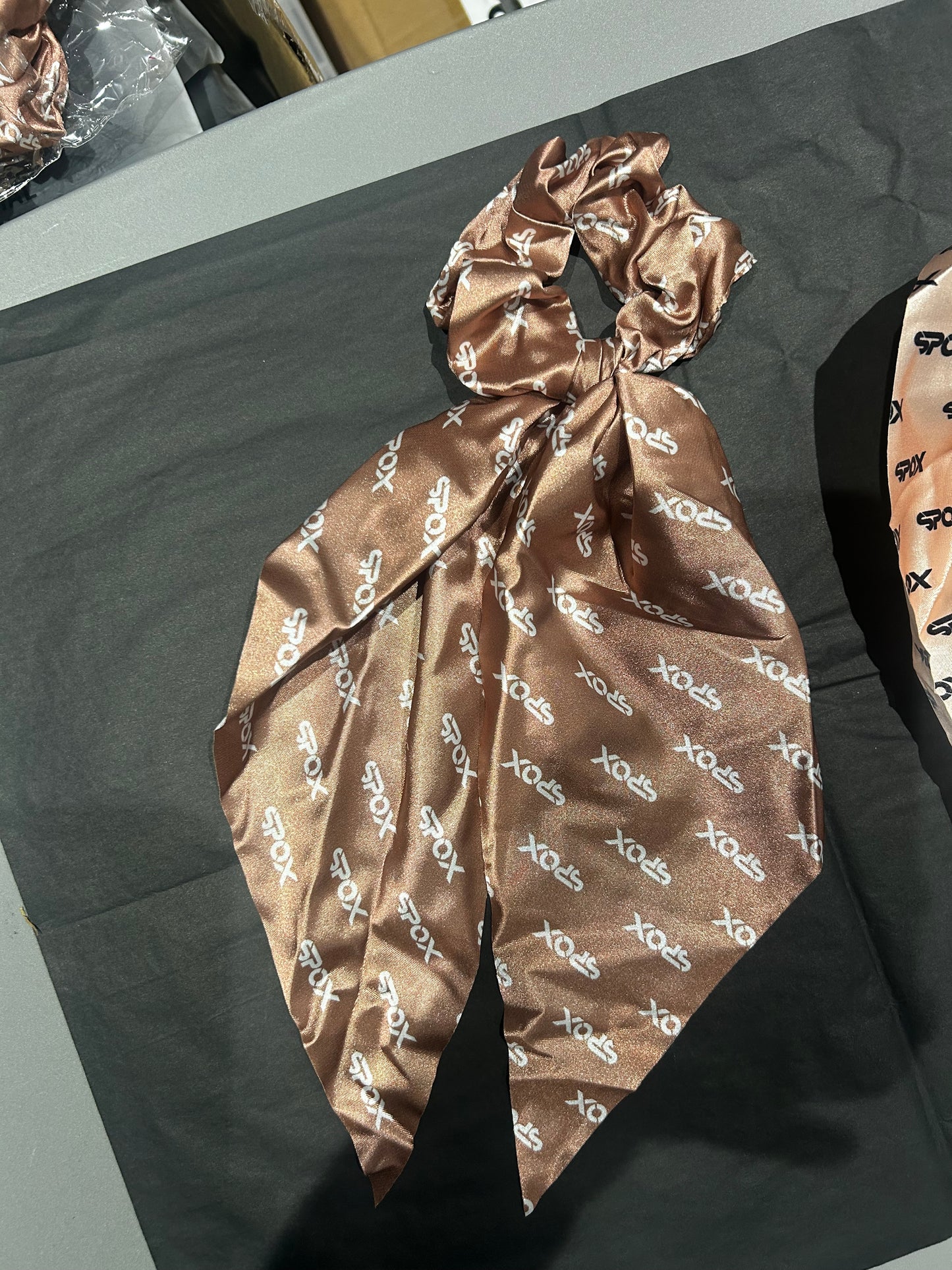 SPOX Go-To Scrunchie